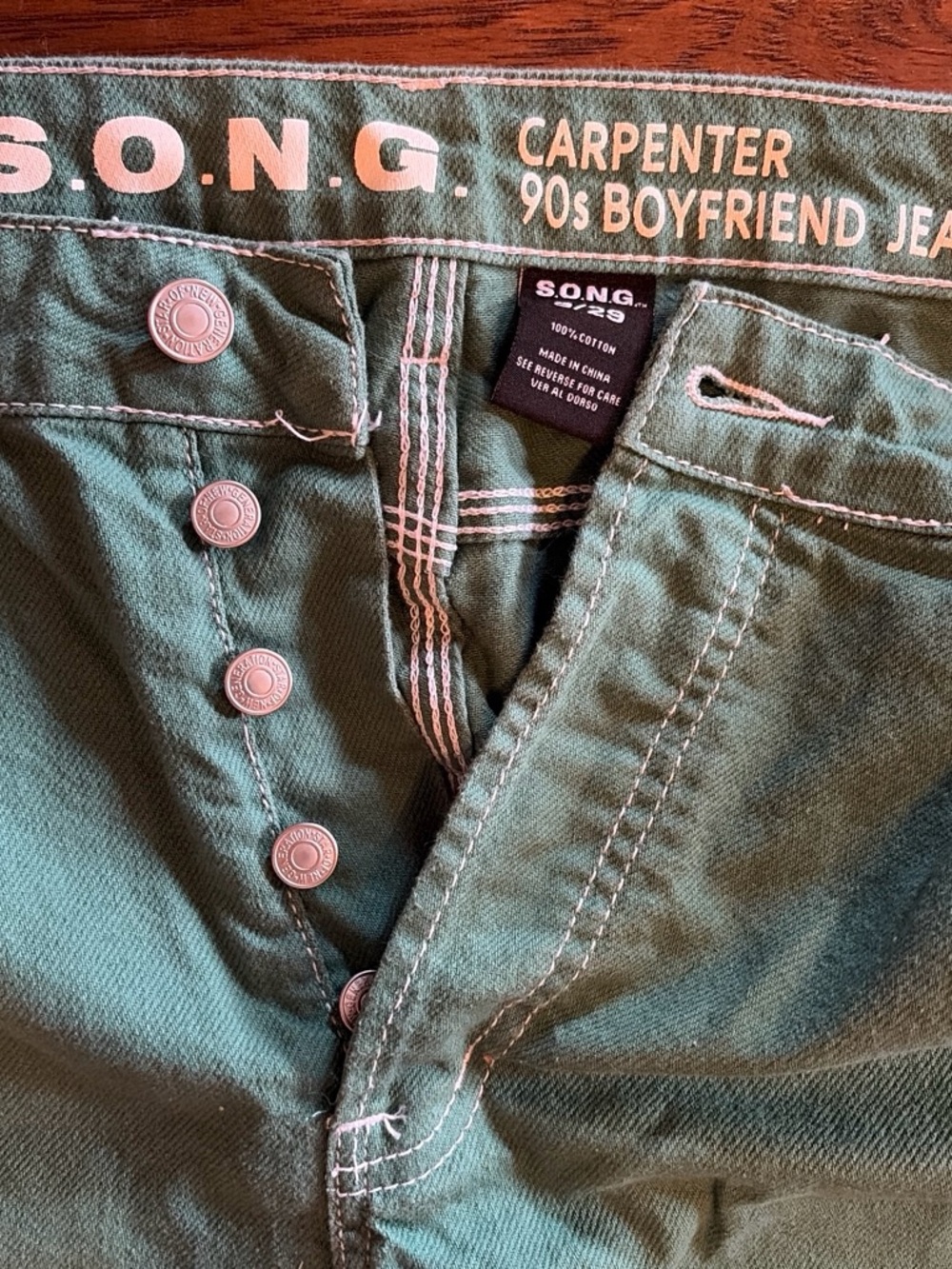 S.O.N.G. Carpenter 90s Boyfriend Jeans in Green